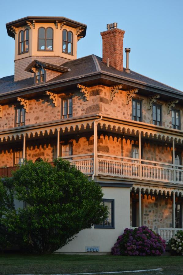Stone House Inn Little Compton Экстерьер фото